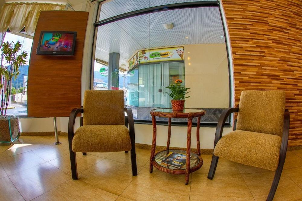 Flipper Hotel Laguna Ngoại thất bức ảnh