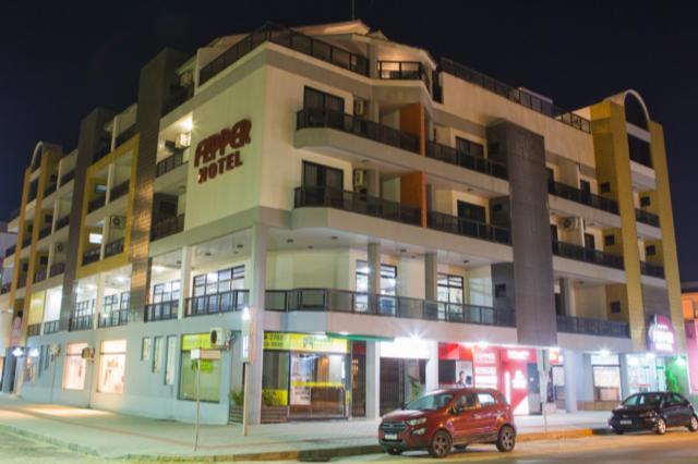 Flipper Hotel Laguna Ngoại thất bức ảnh