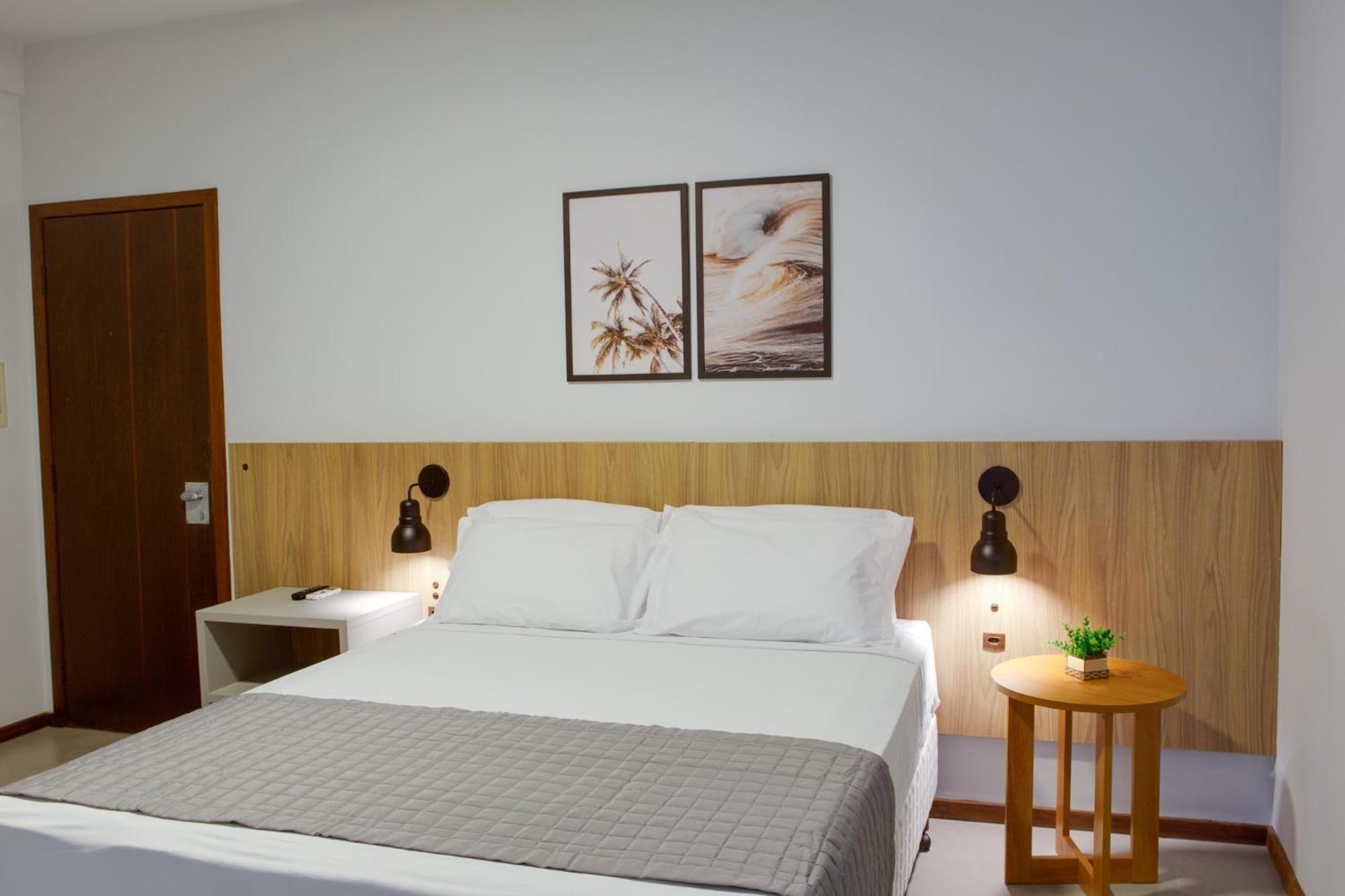 Flipper Hotel Laguna Ngoại thất bức ảnh